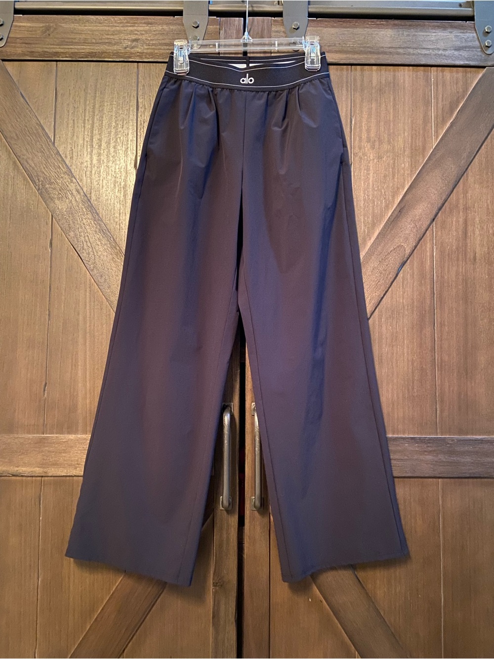 ALO Yoga Suit Up Trouser - Picture 8 of 9
